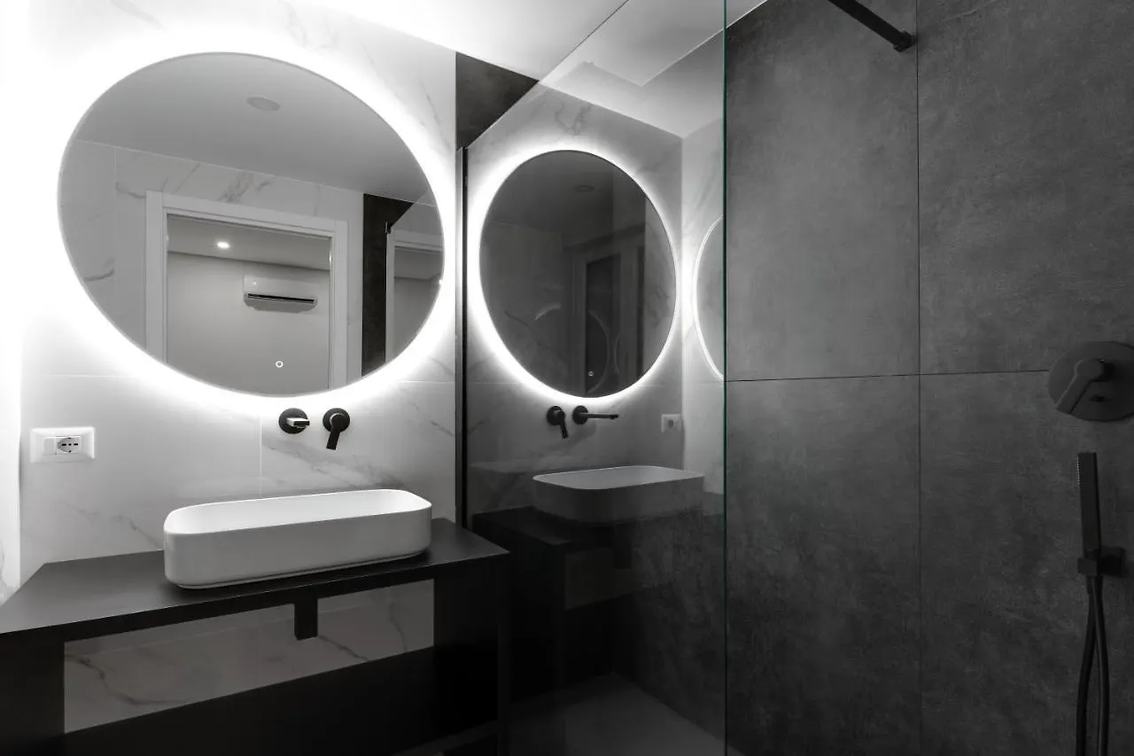 Maison d'hôtes The Crown Black And White Rooms Cagliari Italie